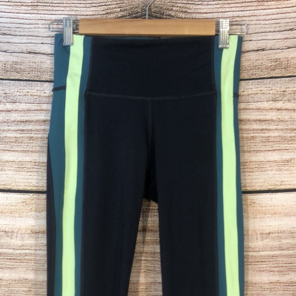Athleta Crunch Colorblock 7/8 Tights - Picture 3 of 9